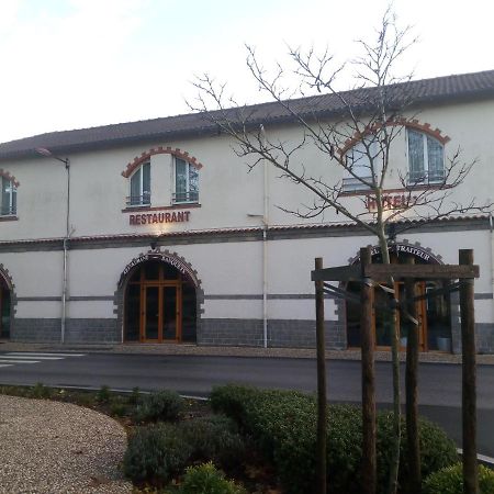 Hotel De La Gare Clisson Buitenkant foto