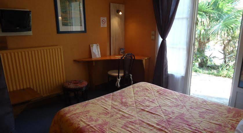 Hotel De La Gare Clisson Buitenkant foto