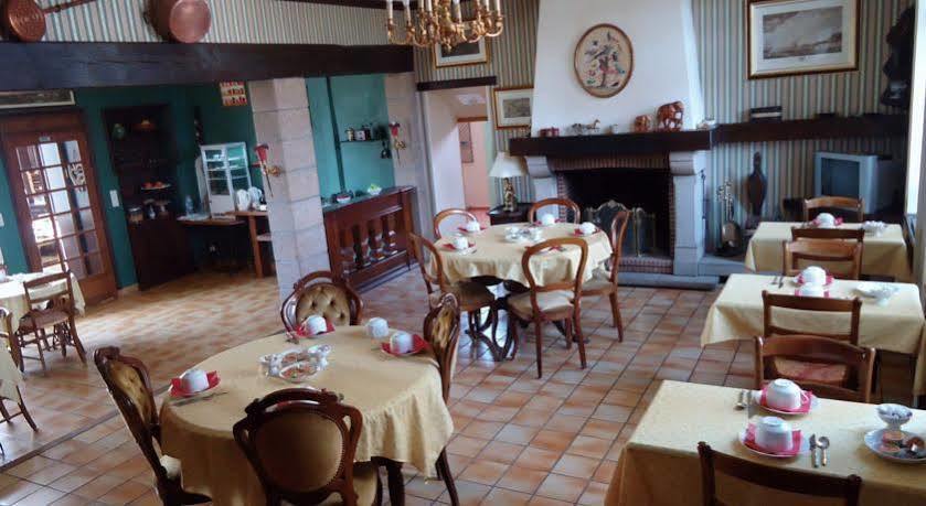 Hotel De La Gare Clisson Buitenkant foto