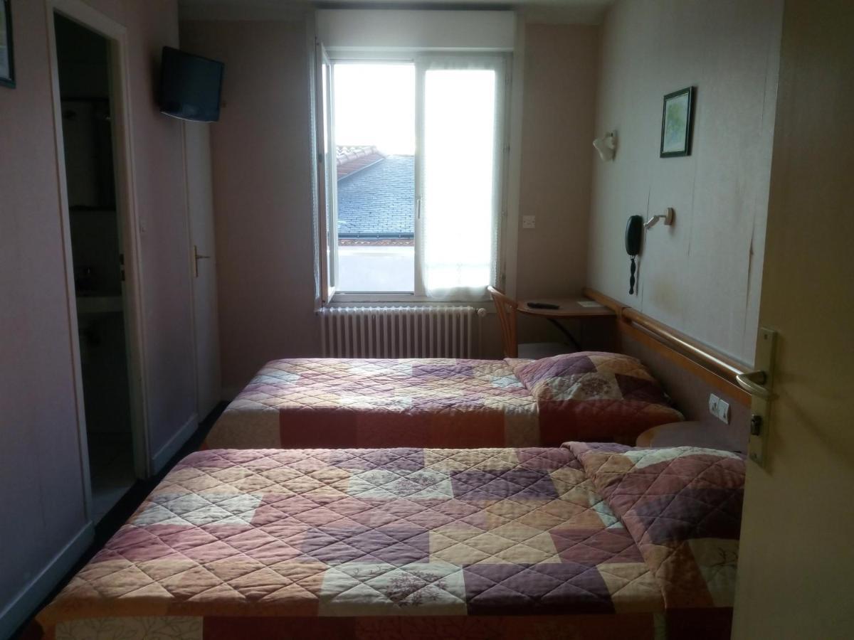 Hotel De La Gare Clisson Buitenkant foto