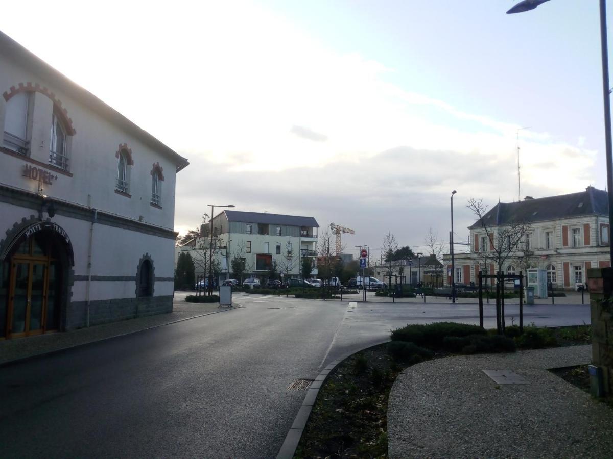 Hotel De La Gare Clisson Buitenkant foto